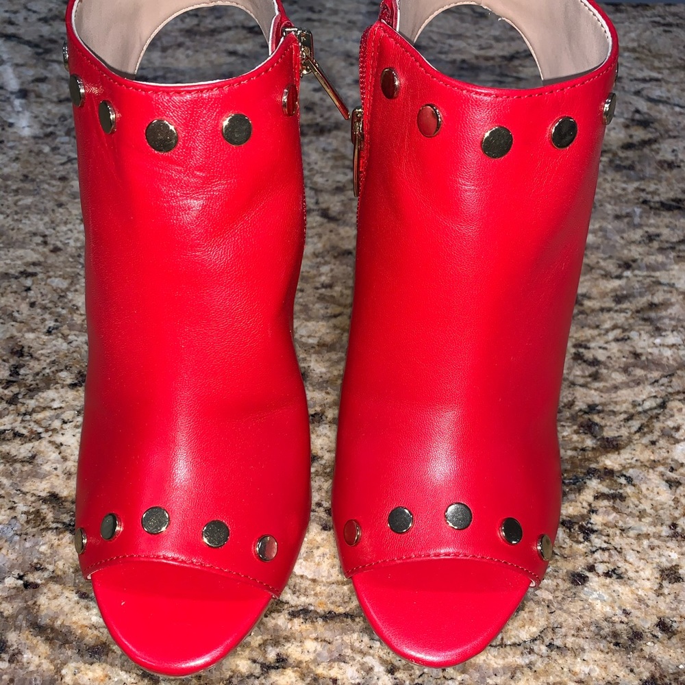 Vince Camuto Red Shooties women’s 7.5M